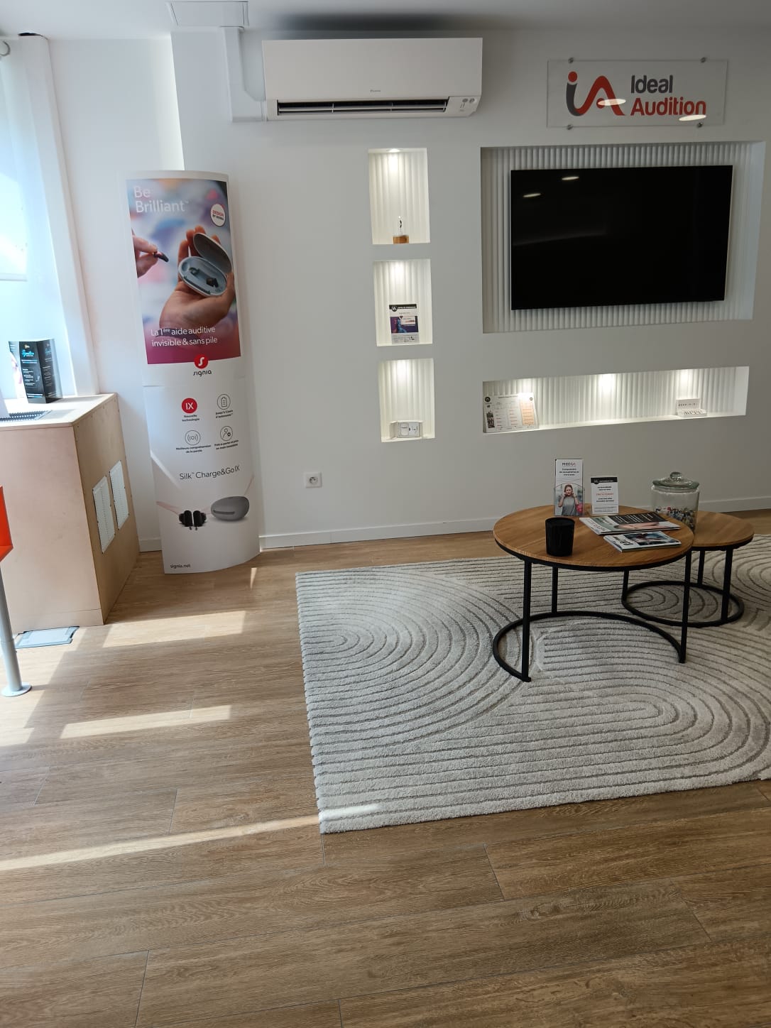 Split mural Daikin installation commerce professionnel Île-de-France climatisation réversible